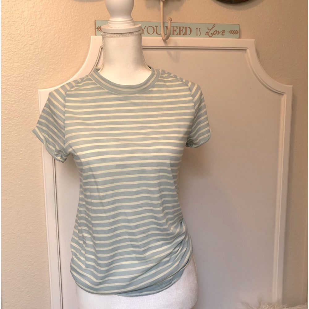 WE THE FREE super cute Sage Stripe SOFT t-shirt-60% cotton! Like new! Size M